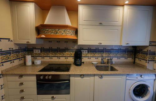 Sopelana pueblo muy cerca de la playa ideal para surfistas y familias. - Photo 12