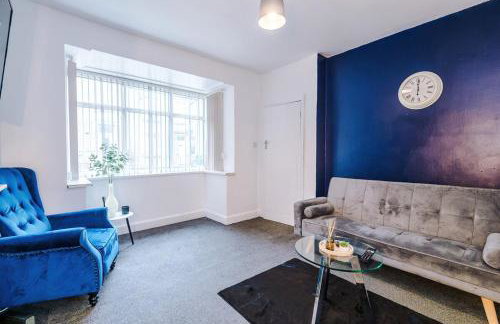 Charming 2 Bed House, Sleeps 6, Free parking, Contractors welcome - Foto 17