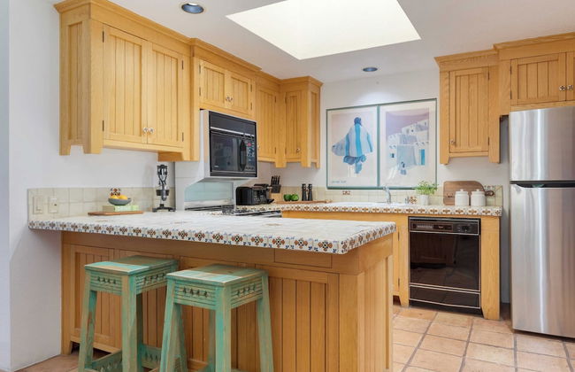 The Pond Estate by Avantstay Maximalist Designer Compound w/ 2 Casitas, Indoor + Outdoor Pools, Tennis Court, & Gorgeous Mountain Views 12k Sqft - Foto 60