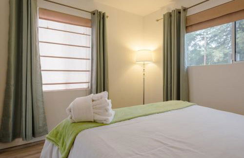 Charming Sonoma Cottage 2BD and 2BA Close to Plaza - Foto 24