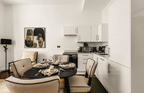 Elegant Kensington Apartment AC - Foto 7
