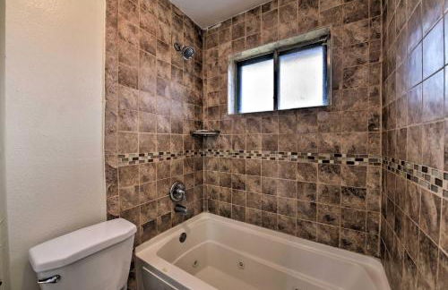 Pet-Friendly Missouri City Home with Fenced-In Yard! - Foto 14