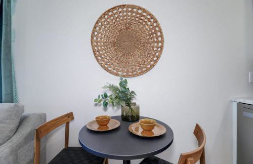 Lions Lair - 1 BR 1 BA Home Coffee Smrt TV Wifi - Photo 18