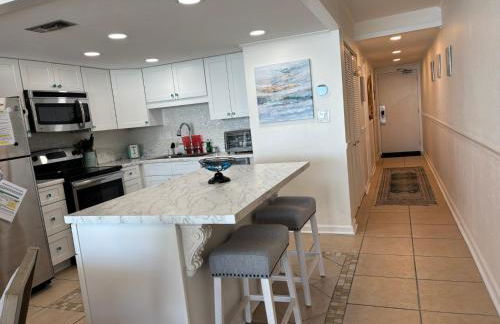 LUXURIOUS Oceanfront Condo, 1 bedroom-2 bath, Sleeps 4, indoor and outdoor pools, Waters Edge-Garden City-Murrells Inlet SC -NO PETS - Photo 34