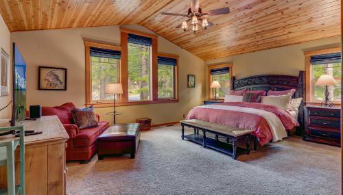 High Country Lodge by Tahoe Getaways - Tahoe Donner 4BR w Hot Tub, Air Conditioning, EV, HOA, Shuffleboard and Horse Shoe Pit - Foto 5