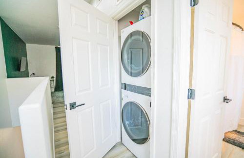 Trendy 1BD Walk to Westgate Pool Gym WD - Foto 46