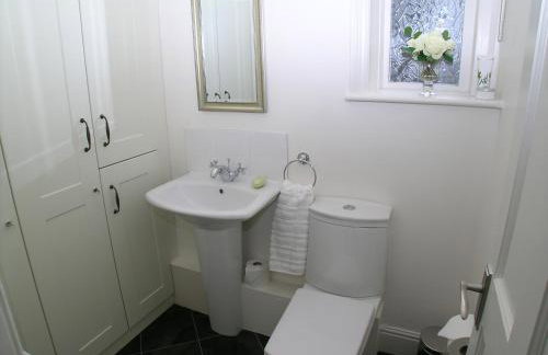 Ted's House - Photo 14