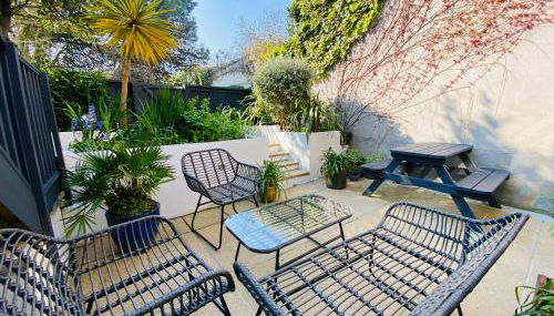 "The Garden Apartment Newquay" by Greenstay Serviced Accommodation - Beautiful 2 Bed Apartment With Parking & Garden Terrace, Dog Friendly, Close To Beaches, Shops & Restaurants - Perfect For Families, Couples, Small Groups & Business Travellers - Foto 2, Garden