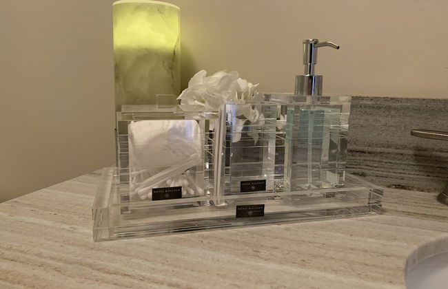 Legacy Suites - Photo 28