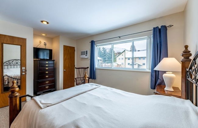 4br Private Townhouse At Smugglers' Notch Resort 4 Bedroom Condo - Photo 8