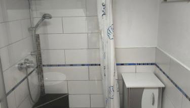 Simple 2-Person Apartment near Altdorf - Foto 4