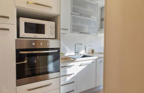 2 Bedroom Belem Wonder by LovelyStay - Photo 26