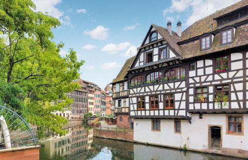 Lovely Home In Geispolsheim With Wifi - Photo 23