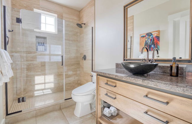 Luxe, Pool, Spa, Fire Pit, Game Room, Piano Sonoma Pool Retreat by Avantstay - Foto 33