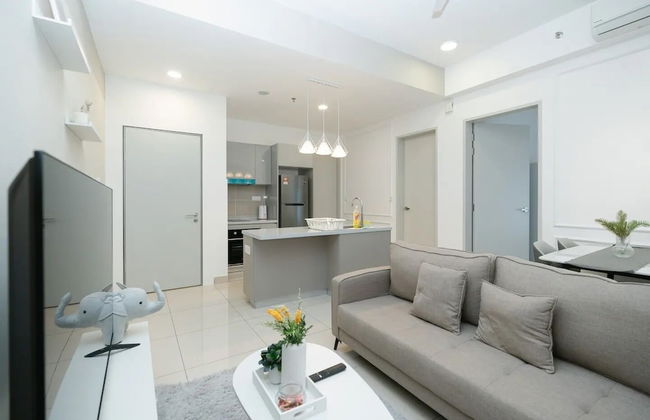 Cozy Skyline Retreat Trion KL - Level 63 - Foto 15