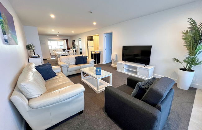 6 on Adams - Foto 52