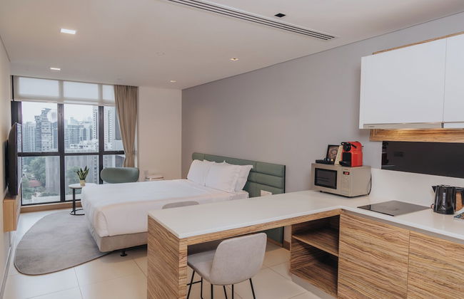 Novotel Living Singapore Orchard - Photo 33