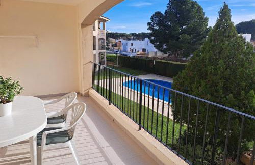 Apartamento con piscina a 50m de la playa - Foto 31