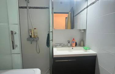 Au Point Carré - Appartement tout confort au calme - Foto 5