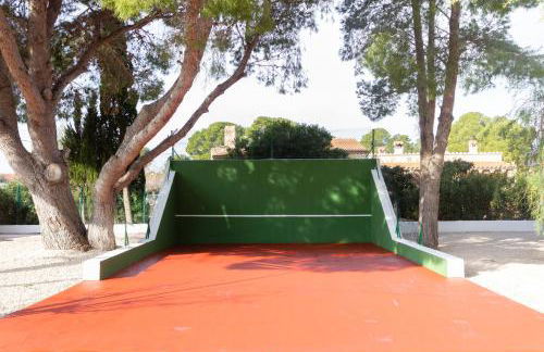 INNOUTHOME Gran casa y piscina torrente - Foto 10