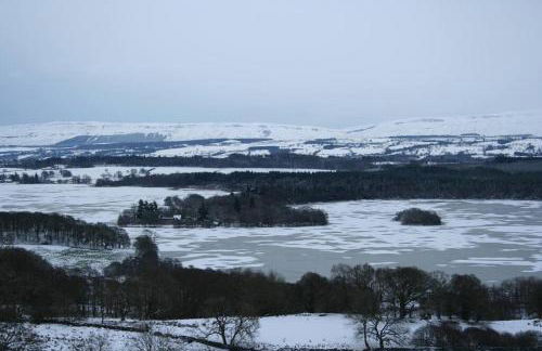 The Old Barn - cottage with spectacular lake view - Foto 22