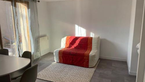 T2 meublé 42m2 avec terasse - Photo 3