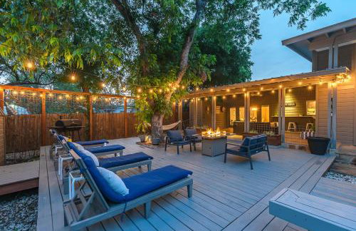 Serene POOL & Firepit in Stunning Home By Airport - Foto 73