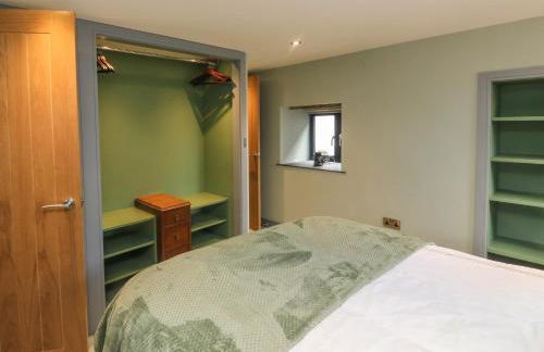 Becket's Barn - Photo 18