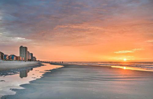 Oceanfront Condo with Furnished Deck and Views! - Foto 24