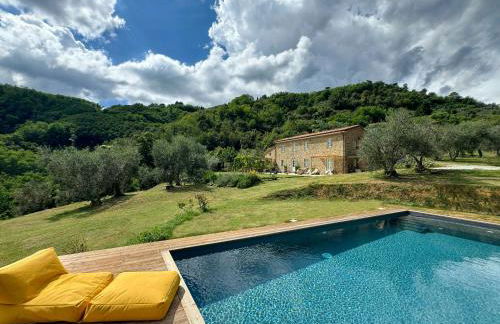 Stone Farmhouse Between Florence And Lucca - Foto 1