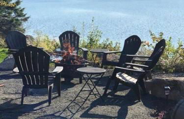 Downeast Sunset Luxury Lakehouse - Photo 8