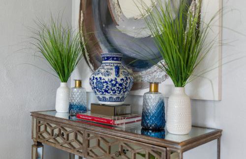 Modern 4BR Getaway Pet Friendly Outdoor Lounge - Foto 25