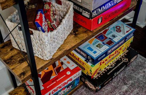 Vineyard Cottage-Pet Friendly & Walk to Oaklawn! - Foto 13