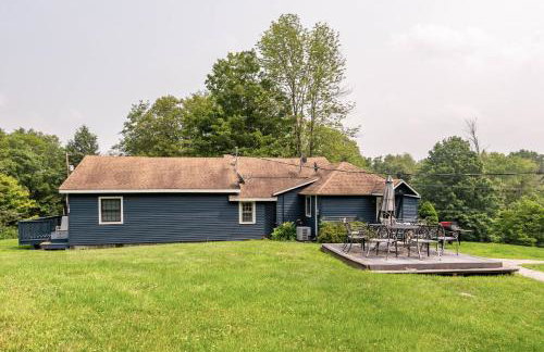 Bethel Woods Retreat - wPool, Hot Tub & Arcade! - Foto 28