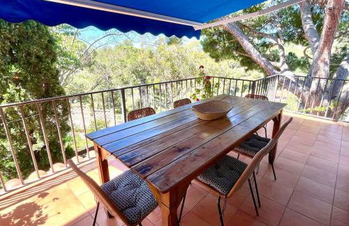 Casa familiar con piscina cerca del mar y montaña - Foto 15