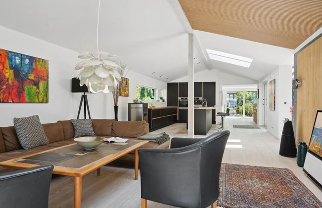 "Kennet" - 30m from the sea - Photo 19