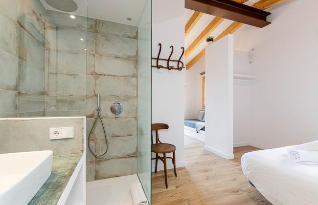 Aesthetic Farmhouse in Nature - Photo 10