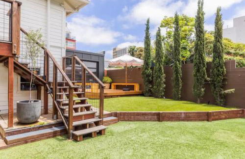 Little Italy 3BD Home with Huge Patio & Backyard - Foto 30