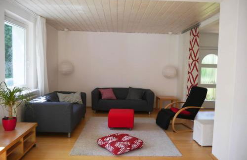 Sonniges Häuschen mit Garten - Foto 3