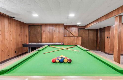 Family Fun Pool Central Airport - Photo 4