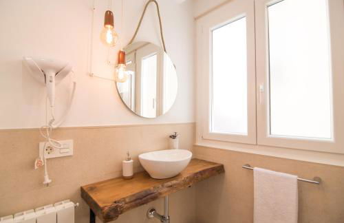 Amplio y moderno apartamento en el centro Granada - Photo 4