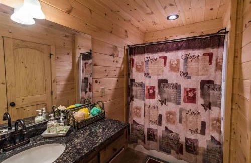 Majestic mountaintop cabin, hot tub, fireplaces - Foto 44