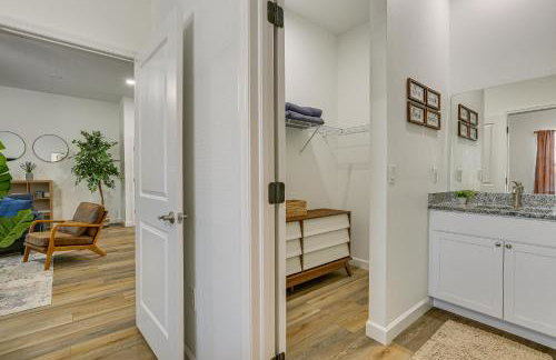 Walkable Downtown LaBelle Apt w/ Private Balcony! - Photo 12