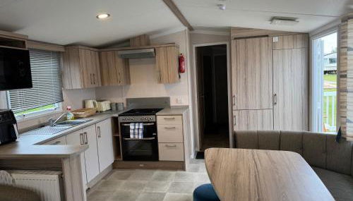3 bedroom Caravan Manor Park Free WiFi , Linen not included , Pets stay free - Foto 3