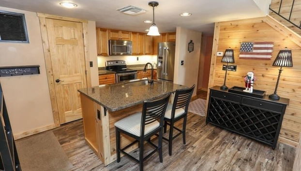 Seven Springs 2 BR Premium Condo, Walk to Slopes by RedAwnin - Foto 4, Cocina privada