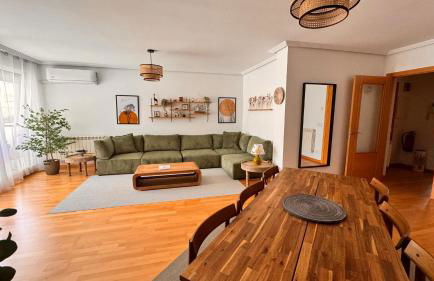 Exclusive Lerma - Smart TV de 75", Netflix y Parking Gratis - Photo 3