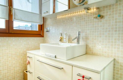 GuestHost - Bibi House Comfy Apartment - Foto 24