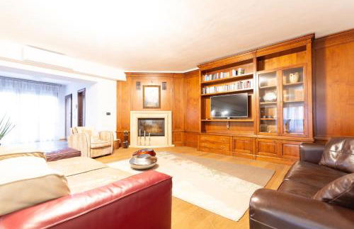 Villa Adige Luxury - M&M Holiday House - Foto 9