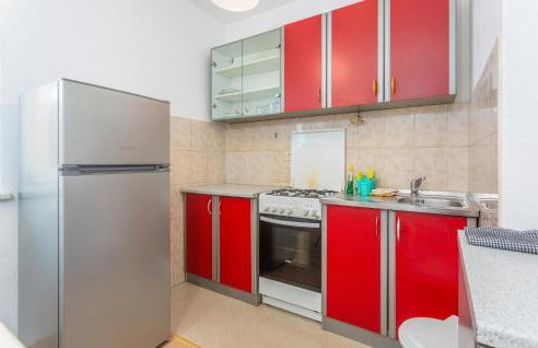 Awesome Apartment In Cernik With Wifi - Foto 9