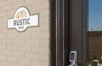 The Rustic Suite - Main Street Lodge in Berlin - Foto 19